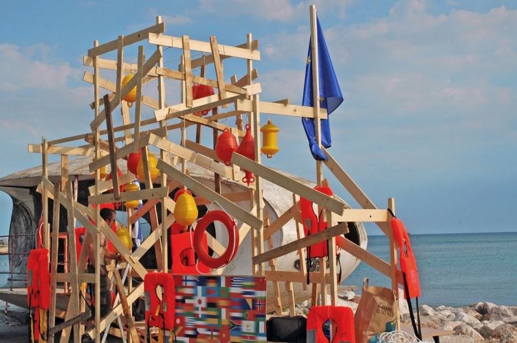 CLOUD - WINDOW ON THE WORLD